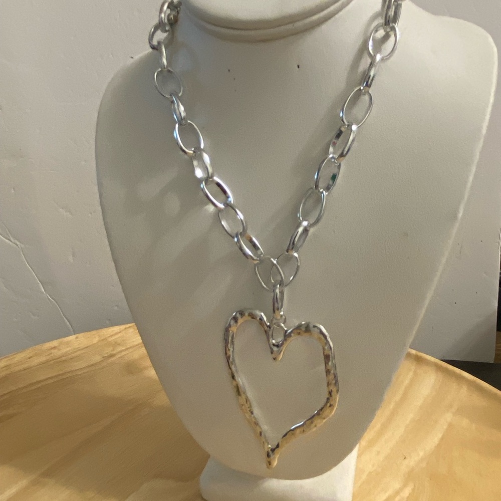 PENDANT NECKLACE - Picture 3 of 4